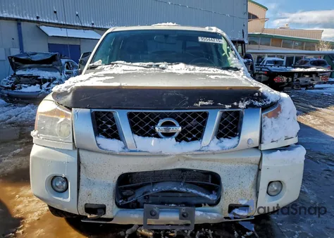 2014 Nissan Titan S из США, поврежденный, VIN 1N6AA0EC3EN507213